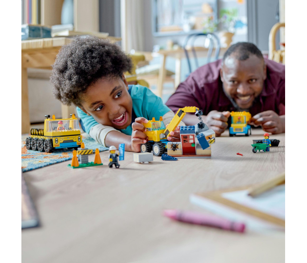 LEGO City 60391 Ciężarówki i dźwig z kulą wyburzeniową - 1144459 - zdjęcie 12